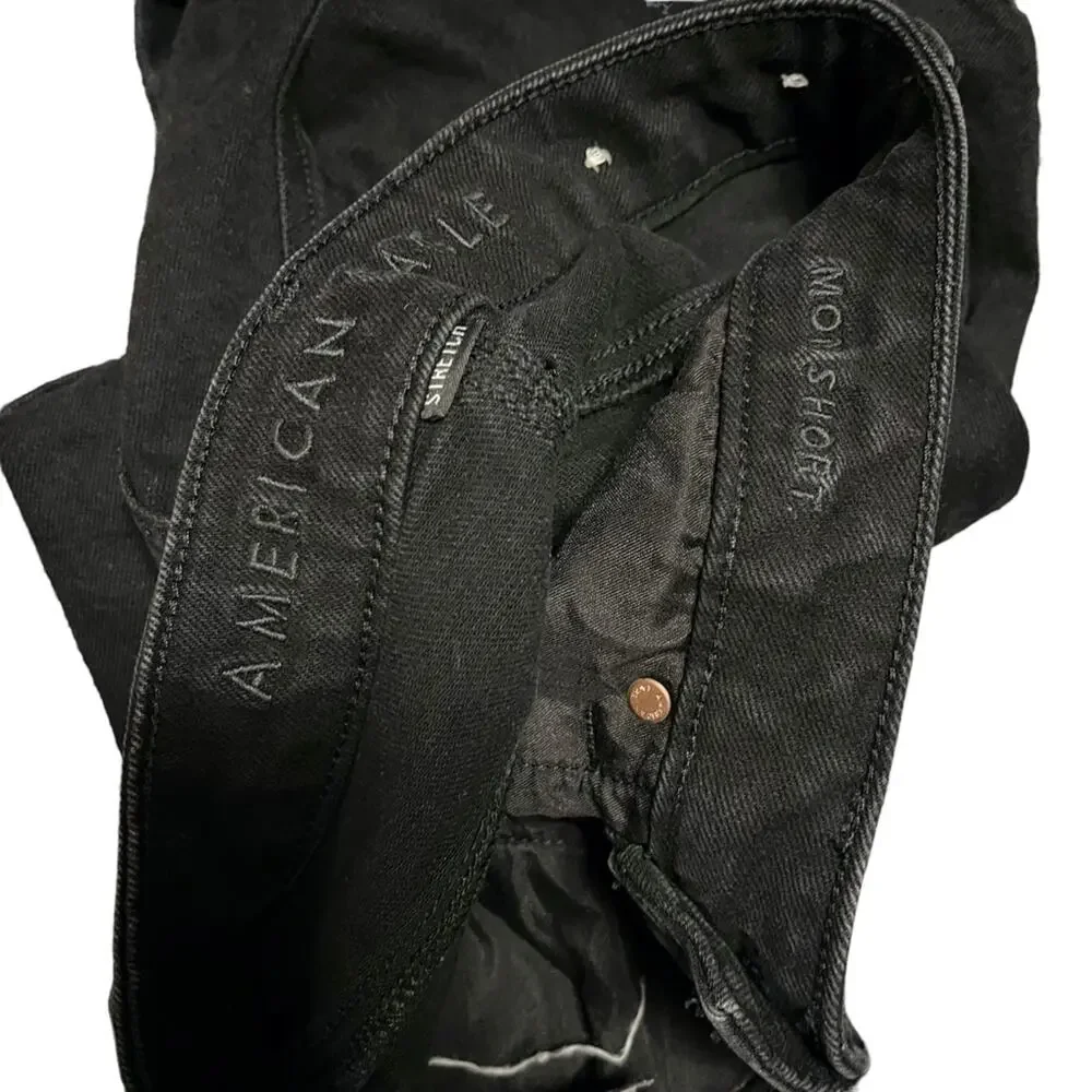 AMERICAN EAGLE MOM SHORTS Solid Black Zip Fly High Rise Roll Cuff Jeans Denim  4